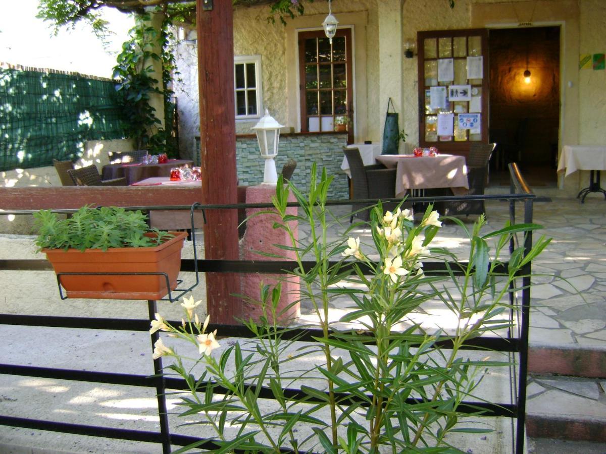 Le H De Sernhac Exterior photo